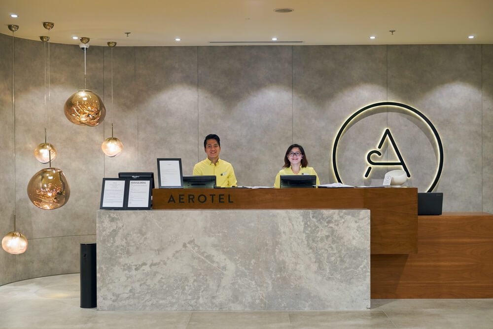 Recepce transit hotelu Aerotel