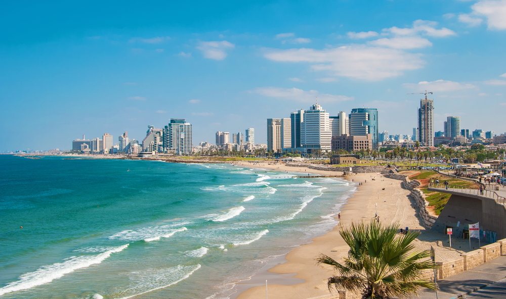 Pláž ve městě Tel Aviv