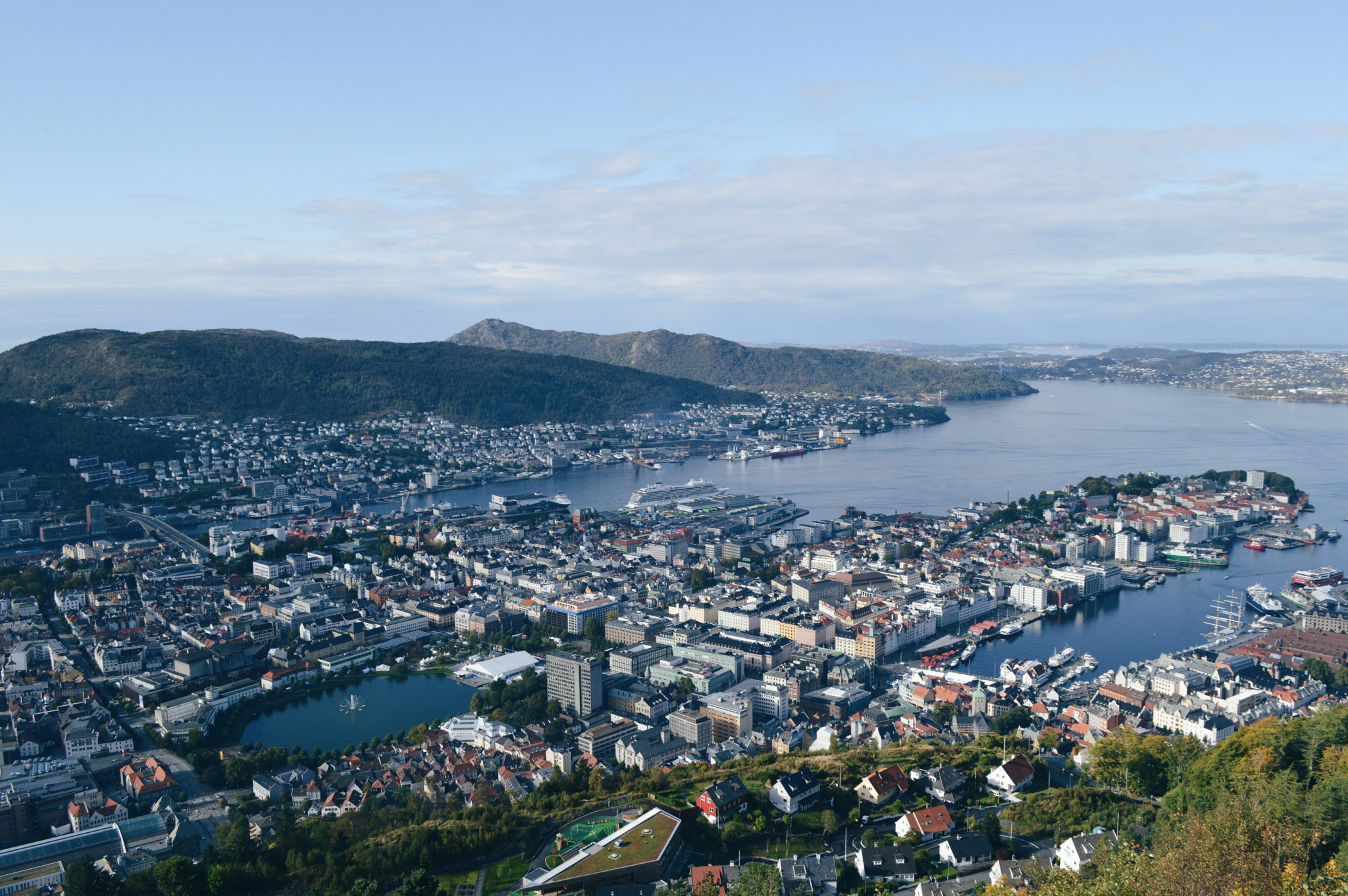 Výhled na Bergen z hory Floyen