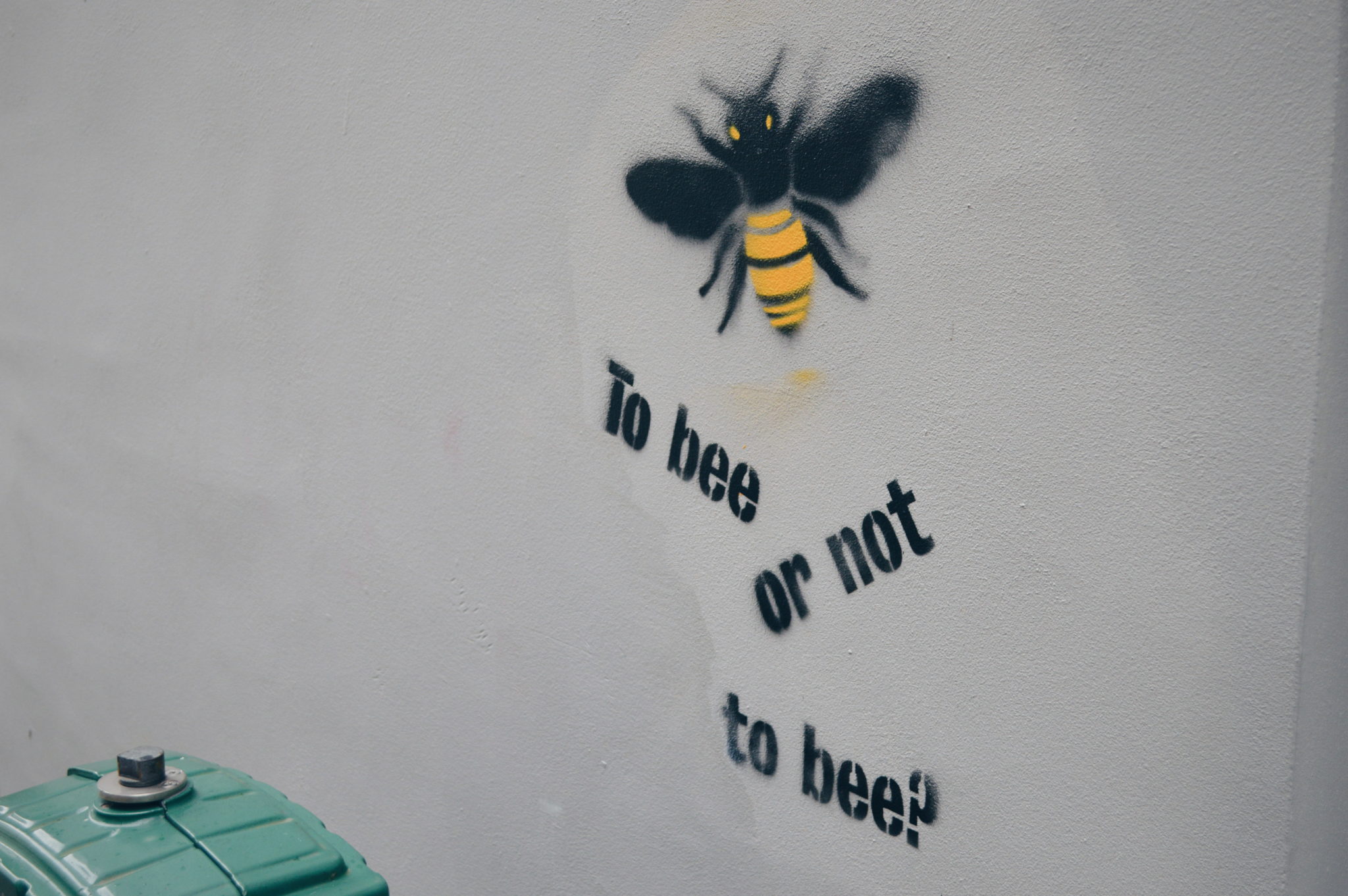 Bee or not to Bee, that is the question