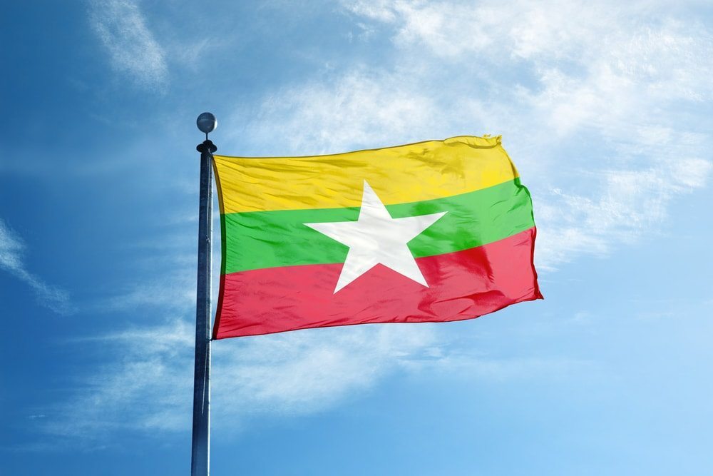 Vlajka Myanmaru.