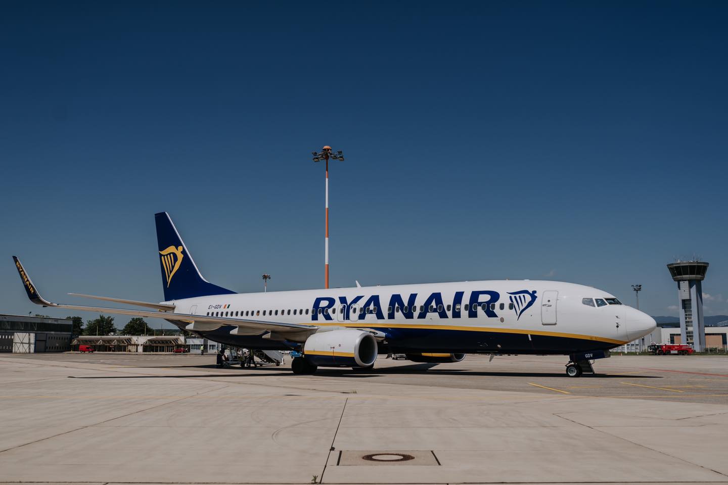 NOVÉ LINKY: Ryanair začne létat z Prahy do Košic a na Kypr