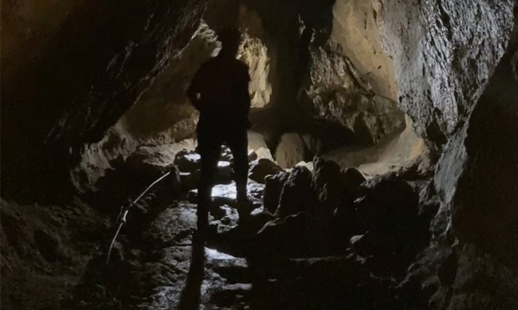 Jeskyně mrtvých netopýrů - během prohlídky