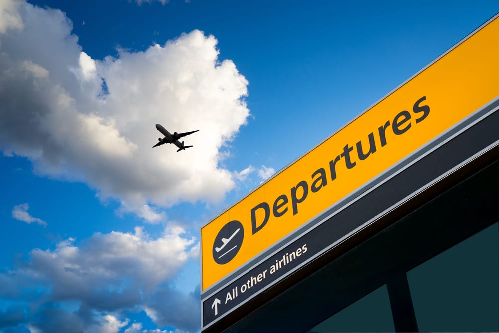 Pasažéři z Velké Británie falšovali negativní výsledky testů, aby mohli odletět