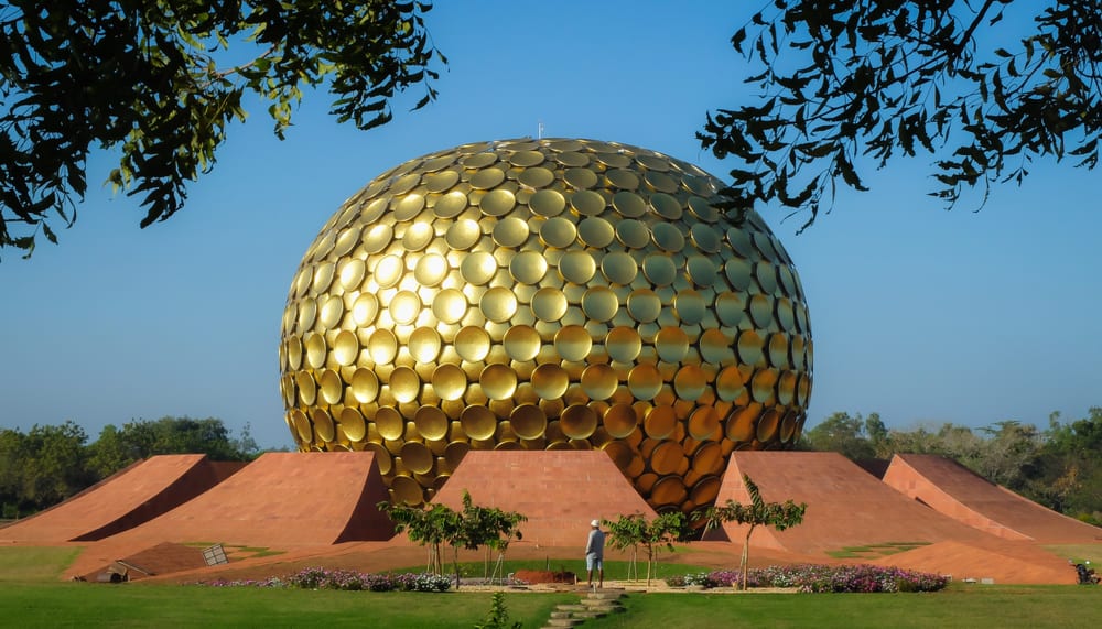 Matrimandir - Auroville, Tamil Nadu, Indie