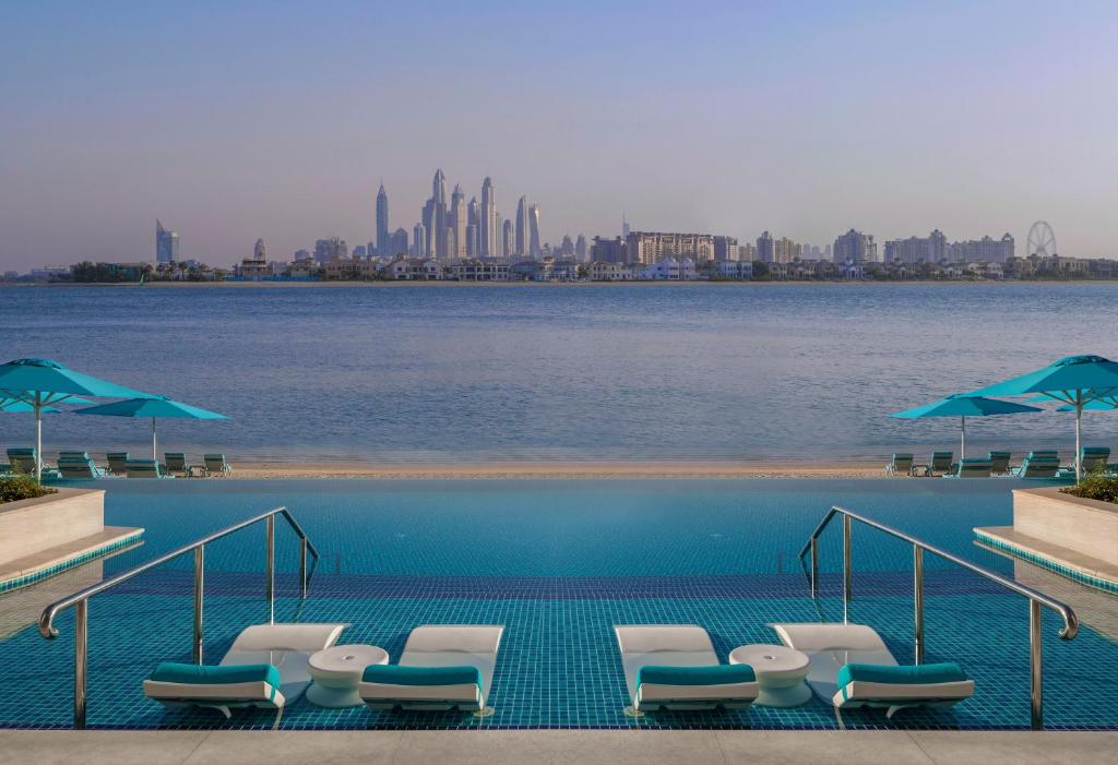 The Retreat Palm Dubai MGallery by Sofitel pláž