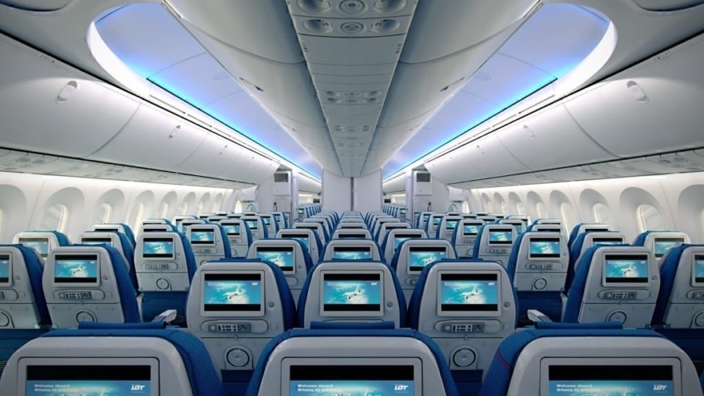 Aerolinka LOT sedadla