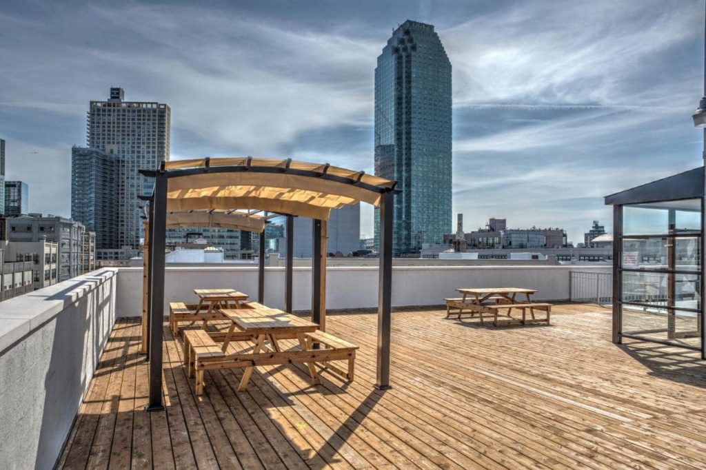 LIC Hotel***​