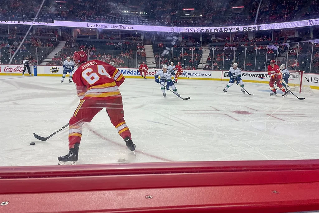 NHL lístek v první řadě