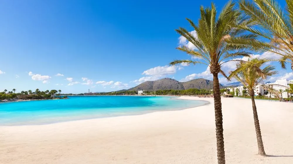 mallorca 2 POBYT DNE: Mallorca ve 4* hotelu se snídaní a odletem z Prahy od 11 990 Kč