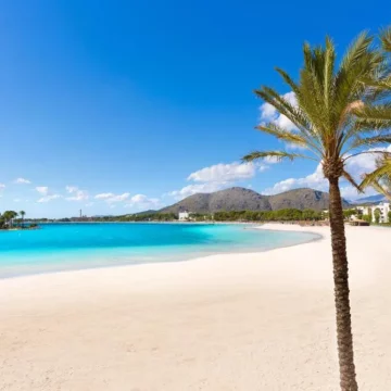 mallorca 2 POBYT DNE: Mallorca ve 4* hotelu se snídaní a odletem z Prahy od 11 990 Kč