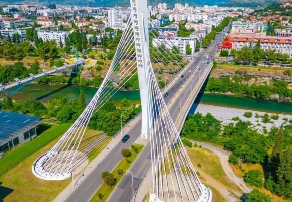 POTVRZENO: Nová linka do Podgorice z Bratislavy od letní sezóny!