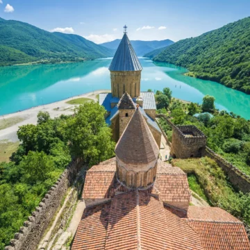 Gruzisnko4 NABÍDKA DNE: Poznej Gruzii a odpočiň si na pláži od 29 090 Kč