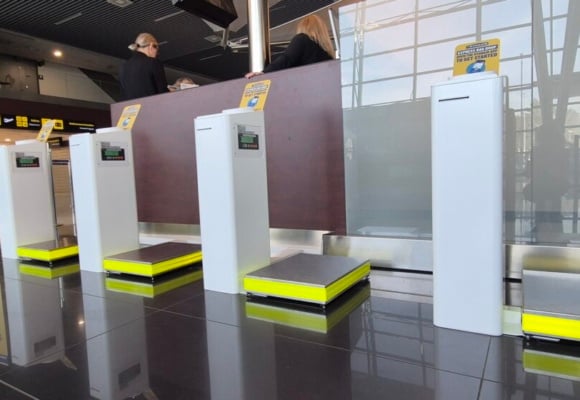 Kiosek ryanair Letiště Bratislava