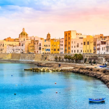 Trapani,Panoramic,View,Of,Harbor,,Sicily,,Italy. Trapani: Sicílie s tyrkysovým mořem a nejkrásnějšími výhledy (z Bratislavy od 1 000 Kč)